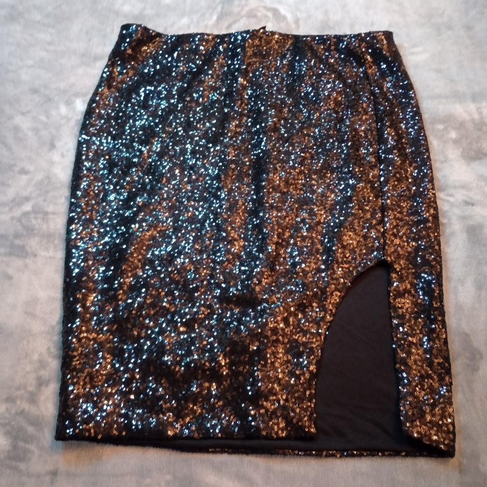 Torrid Sequin Skirt Womens Size‎ 2 Black Knee Length Stretch Party Statement